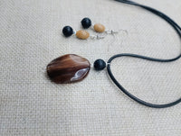 Women Jewelry Set  Agate Beaded Cord Necklace Small Earrings