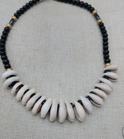 Women's Cowrie Shell Necklace Black Gold Beaded Jewelry Ethnic Fashion Statements Gift