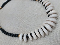Women's Cowrie Shell Necklace Black Gold Beaded Jewelry Ethnic Fashion Statements Gift