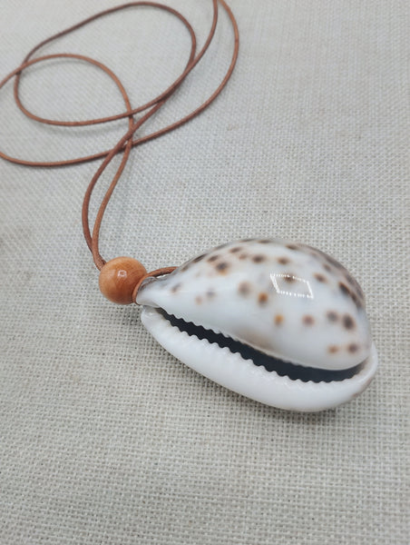 Minimalist Jewelry Cowrie Necklace Leather Cord Unisex