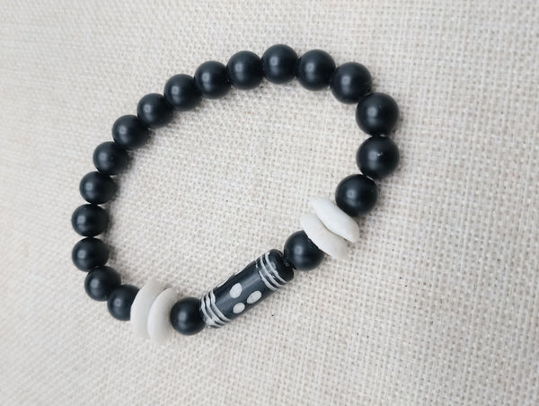 Black White Bracelet Beaded Unisex Size 8 Handmade Stretch Jewelry