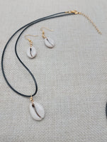 Women Cowrie Jewelry Set Necklace Earrings Black Cord Gold Tone Small Ethnic Statement