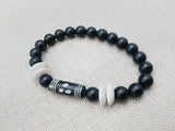 Black White Bracelet Beaded Unisex Size 8 Handmade Stretch Jewelry