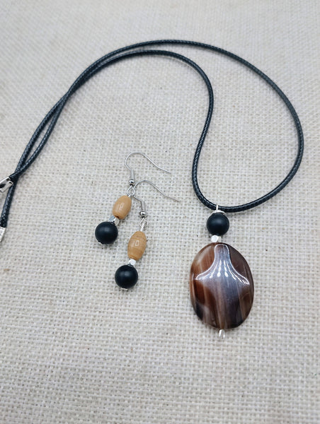 Women Jewelry Set  Agate Beaded Cord Necklace Small Earrings
